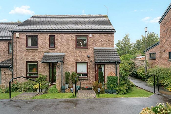 3 Bedroom End Of Terrace House For Sale In Ilay Court, Bearsden, G61