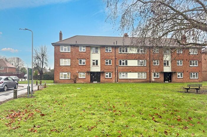 1 Bedroom Flat For Sale In Hanover Way, Windsor, SL4