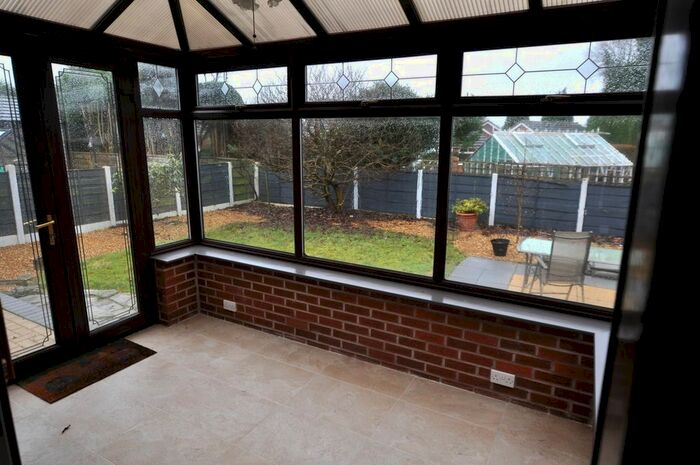 4 Bedroom Bungalow For Sale In Wynne Grove, Denton, M34