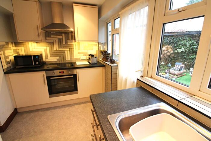 2 Bedroom Cottage For Sale In East End, Hook Norton, OX15