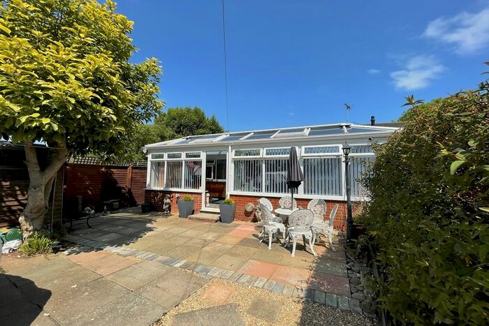 2 Bedroom Bungalow For Sale In Brede Valley View, Icklesham, Winchelsea, East Sussex, TN36