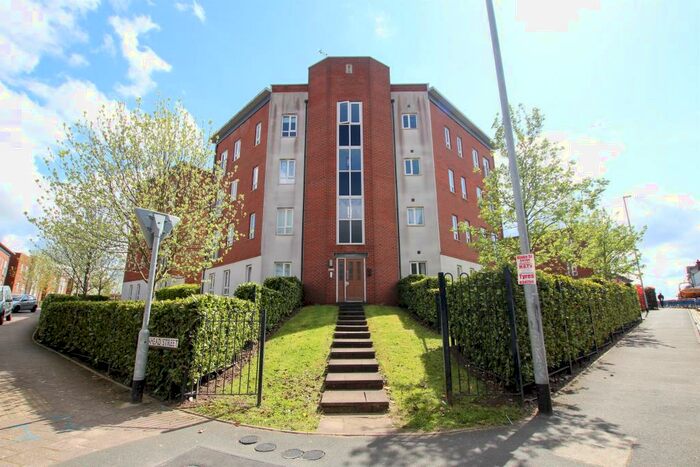 2 Bedroom Flat To Rent In Bretby Court, Greenhead Street, Burslem, Stoke On Trent, ST6