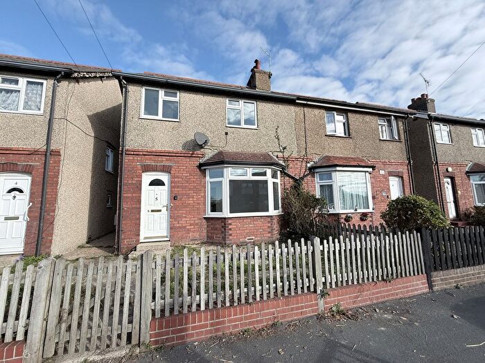 3 Bedroom Semi-Detached House For Sale In Kingsham Road, Chichester, PO19