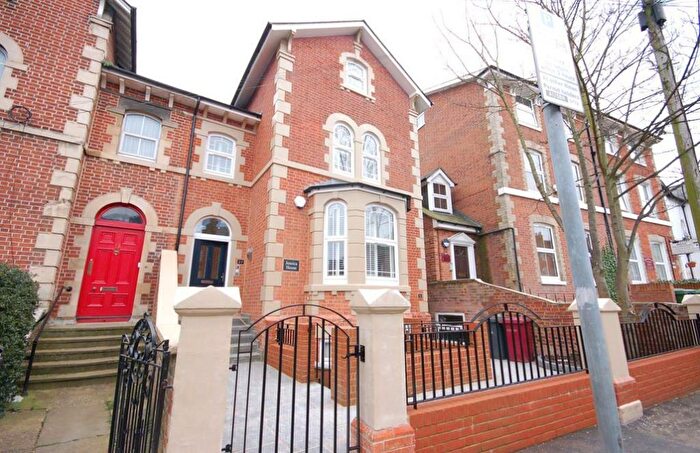 Apartment To Rent In Reading Centre, Berkshire, RG1