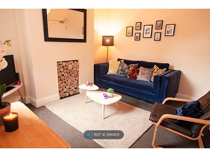 4 Bedroom End Of Terrace House To Rent In Emmanuel Street, Preston, PR1