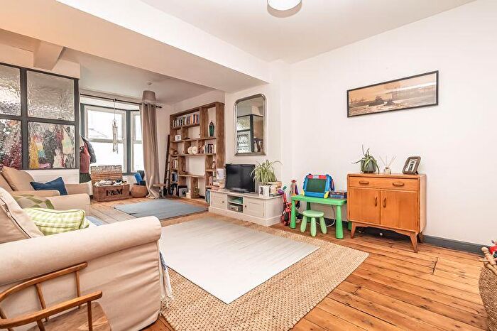 3 Bedroom Terraced House For Sale In Jessie Road, Southsea, PO4