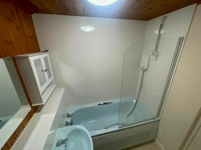 2 Bedroom Terraced House To Rent In Mcbain Place, Kinross, KY13