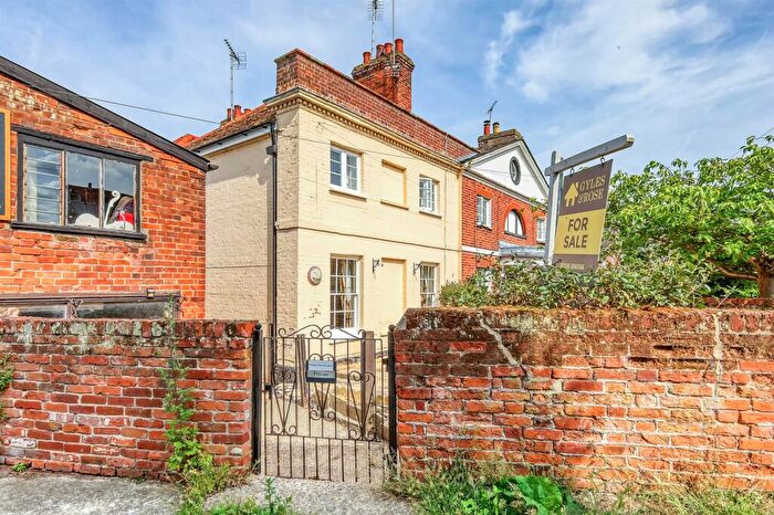 3 Bedroom Semi-Detached House For Sale In Mistley, CO11