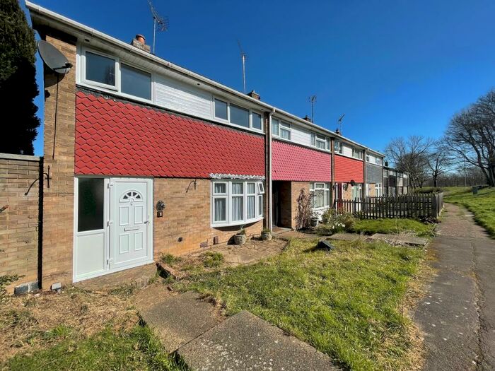 3 Bedroom House To Rent In Falstones, Lee Chapel North, Basildon, SS15