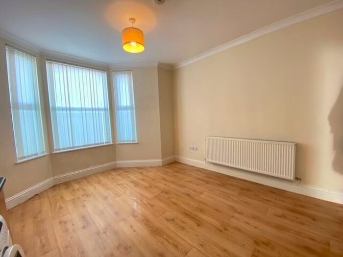 1 Bedroom Flat To Rent In Romilly Road, Cardiff, CF5