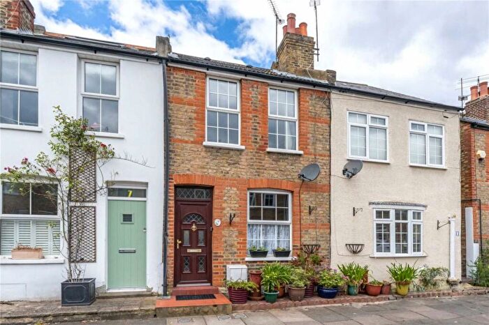 2 Bedroom Terraced House To Rent In Norcutt Road, Twickenham, TW2