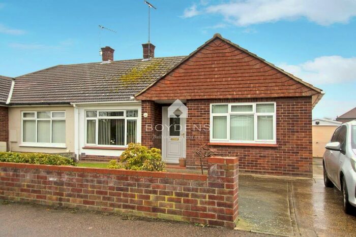 2 Bedroom Semi-Detached Bungalow To Rent In Baden Powell Drive Prettygate Colchester, CO3