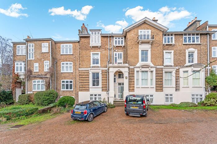 2 Bedroom Flat For Sale In Courtside, Dartmouth Road, London, SE26