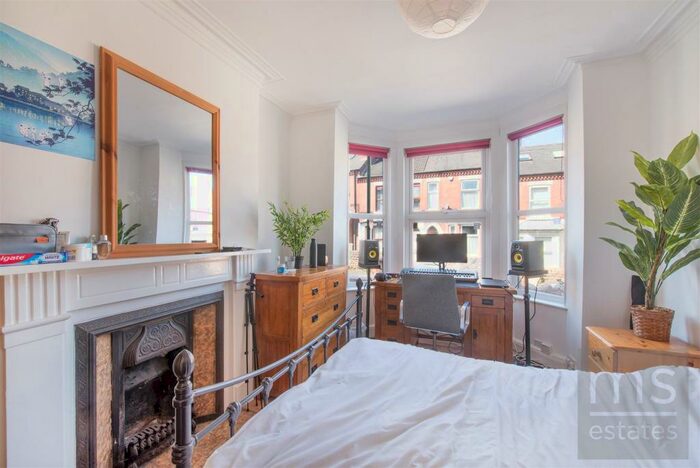 4 Bedroom Terraced House To Rent In Balfour Road, Lenton, Nottingham, NG7