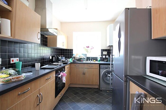 4 Bedroom Semi Detached House To Rent In Blenheim Gardens, Southampton, SO17