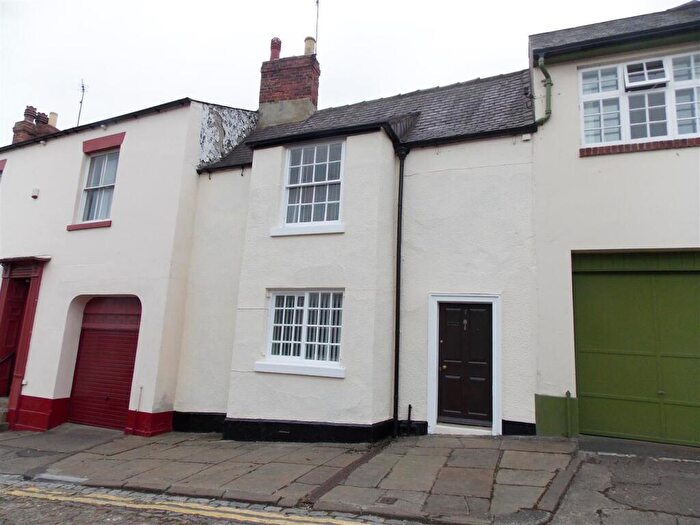 3 Bedroom House To Rent In Crossgate, Durham City, DH1