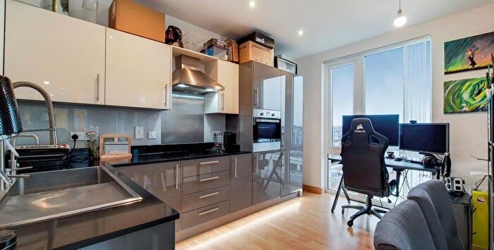 1 Bedroom Flat To Rent In Telcon Way, Greenwich, London, SE10