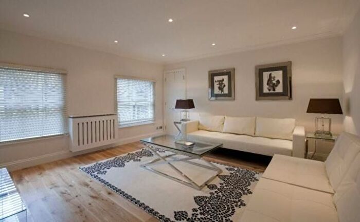 1 Bedroom Flat To Rent In Grosvenor Hill, London, W1K