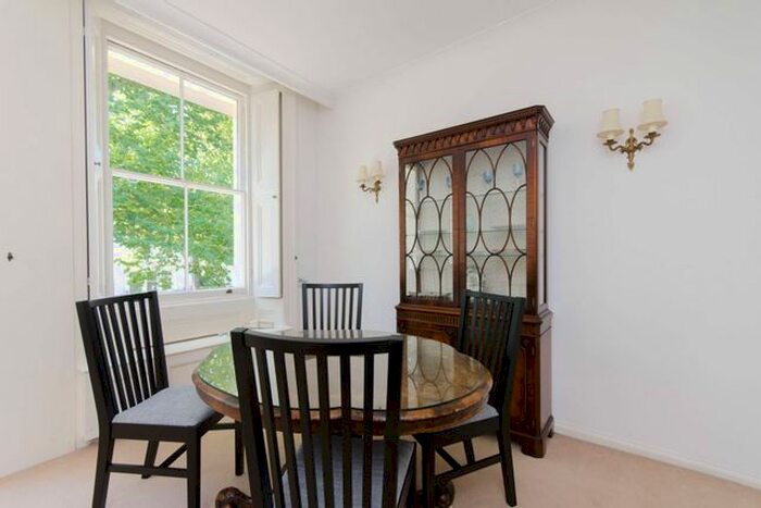 2 Bedroom Flat To Rent In Rutland Gate, Knightsbridge, London, SW7