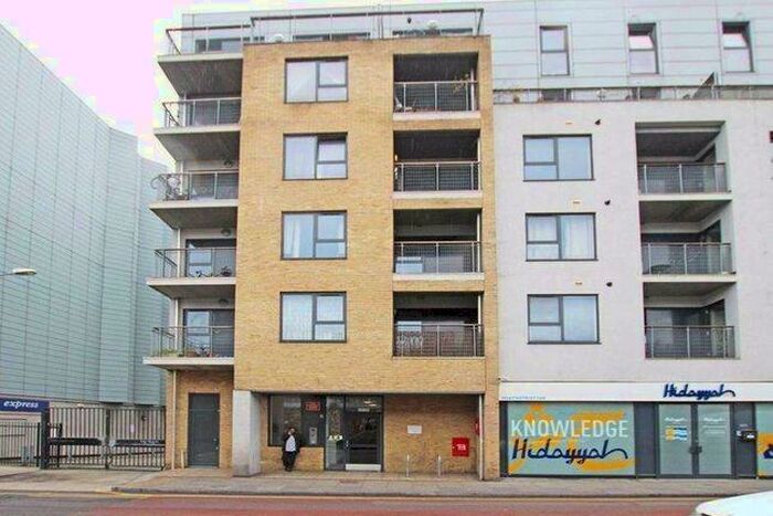 1 Bedroom Flat To Rent In Mikardo Court, Blackwall, Popular, Canary Wharf, London, E14