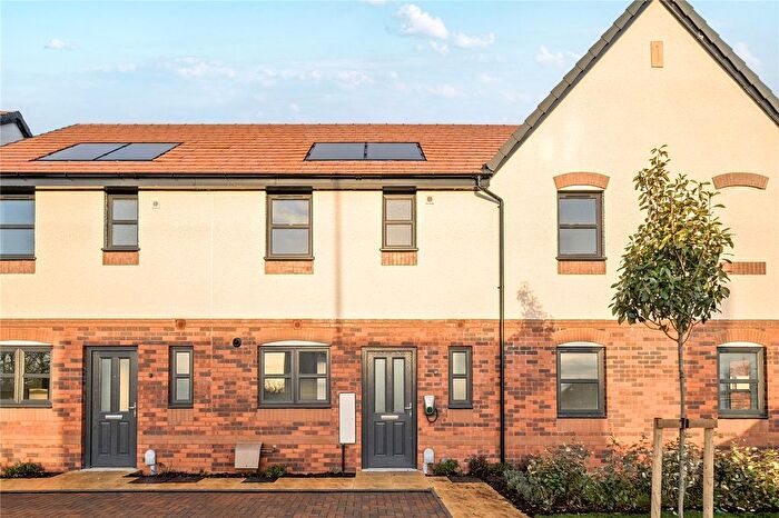 2 Bedroom Terraced House For Sale In Thimbleby Close, Bedworth, Warwickshire, CV12