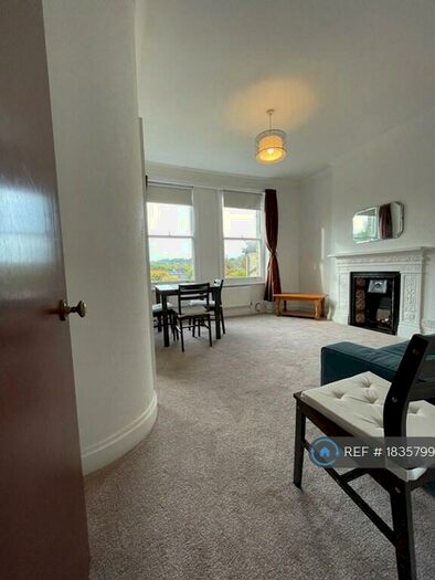 1 Bedroom Flat To Rent In Hillfield Avenue, London, N8