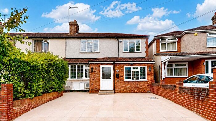 5 Bedroom Semi Detached House To Rent In Empire Road, Perivale, Greenford, UB6