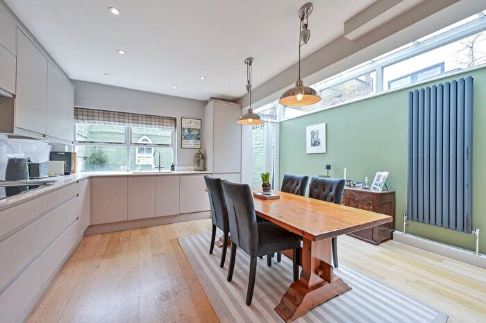 4 Bedroom End Terrace House For Sale In Glendarvon Street, West Putney, London, SW15