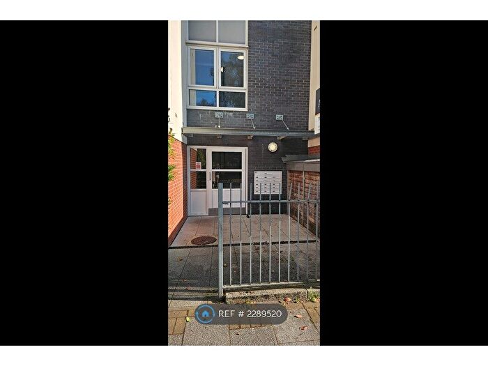 1 Bedroom Flat To Rent In Drinkwater Road, Harrow, HA2