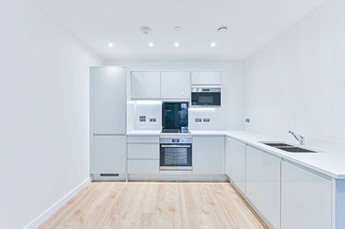 1 Bedroom Flat To Rent In Davies House, Thamesmead, SE28