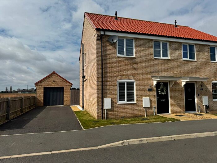 3 Bedroom Semi Detached House For Sale In Holly Street, Holbeach, Spalding, PE12