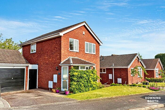 3 Bedroom Detached House For Sale In Cornfield Drive, Lichfield, WS14