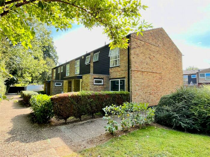 3 Bedroom End Of Terrace House To Rent In Millfield, New Ash Green, Longfield, Kent, DA3