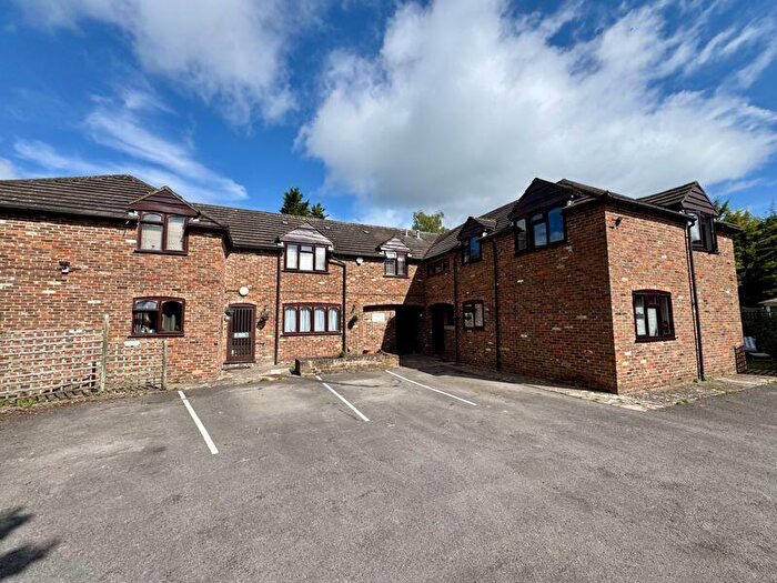 1 Bedroom Flat For Sale In Wooburn Green - Village Centre, HP10