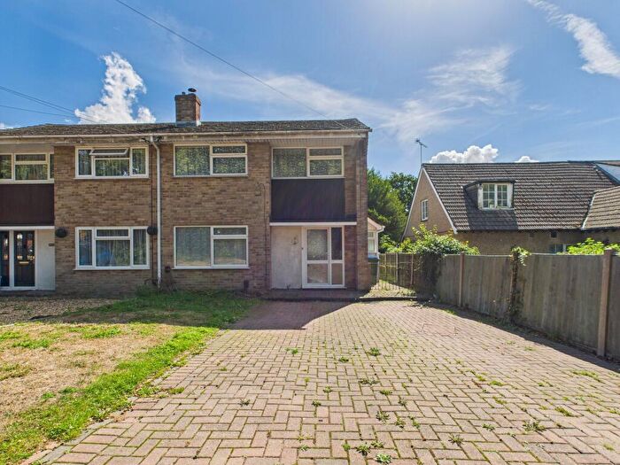 3 Bedroom Semi-Detached House To Rent In Hill Park Road, Fareham, PO15