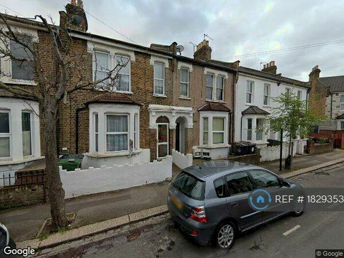 2 Bedroom Flat To Rent In Melford Road, London, E11