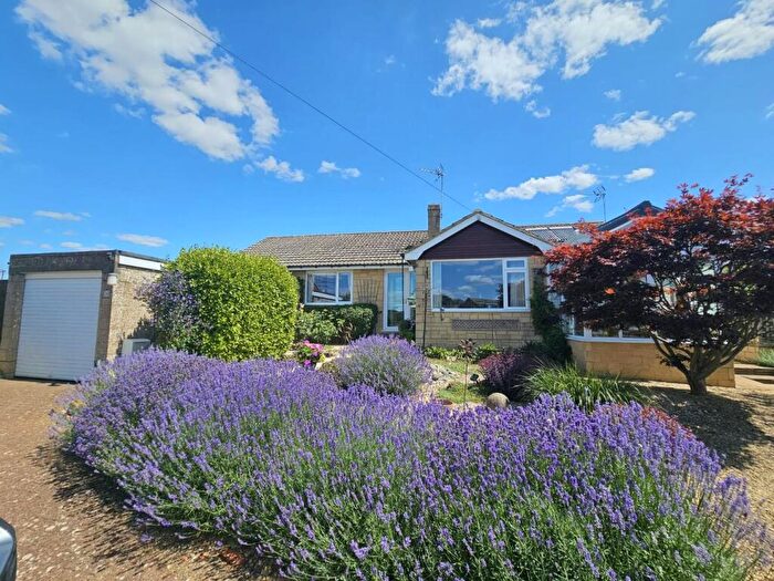 4 Bedroom Detached Bungalow For Sale In Orchard Leaze, Dursley, GL11