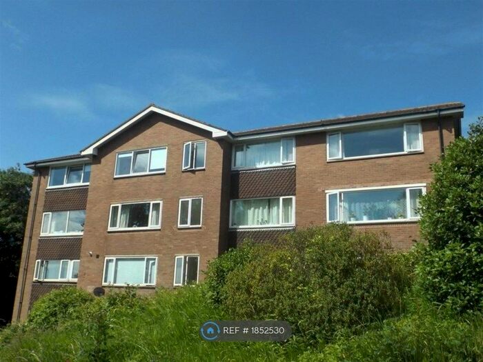 2 Bedroom Flat To Rent In The Marles, Exmouth, EX8