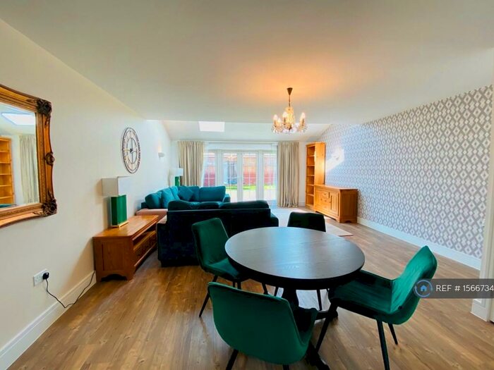 3 Bedroom Semi-Detached House To Rent In Wilfred Waterman Drive, Springfield, Chelmsford, CM1