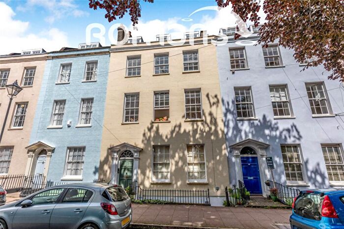 2 Bedroom Flat To Rent In York Place, Clifton, Bristol, BS8