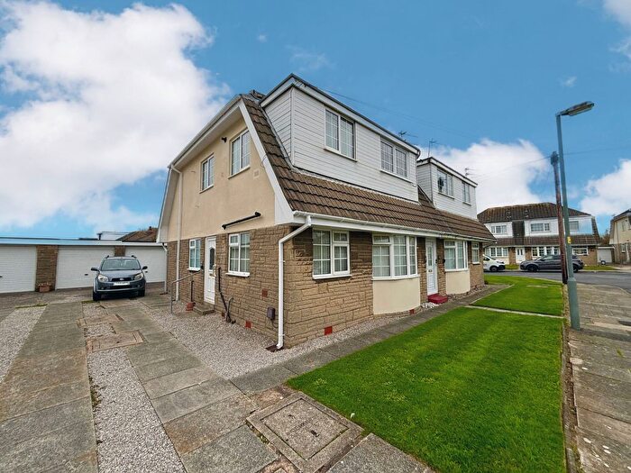 2 Bedroom Flat For Sale In Aintree Road, Thornton, FY5