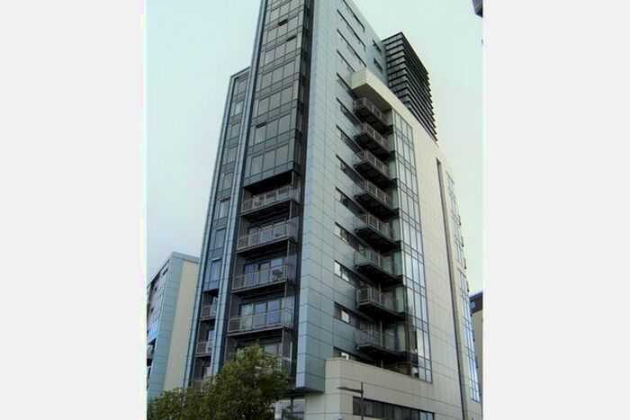 2 Bedroom Flat To Rent In Castlebank Place, Glasgow, G11