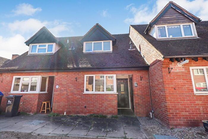 1 Bedroom Terraced House To Rent In Leycester Place, Warwick, CV34