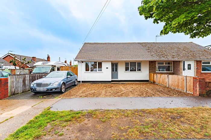 3 Bedroom Semi-Detached Bungalow For Sale In Merrifield Road, Pakefield, NR33