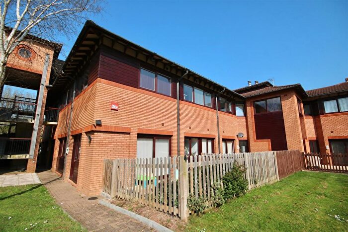 2 Bedroom Flat To Rent In Furze Court, Wickham Road, Fareham, PO16