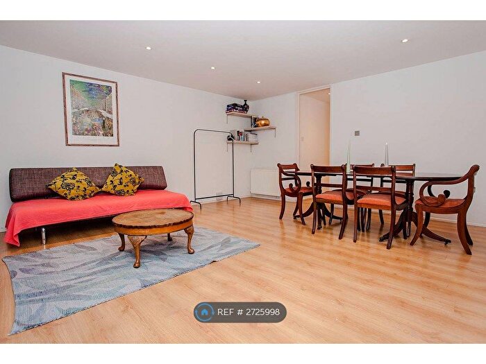 2 Bedroom Flat To Rent In Grafton Road, London, NW5