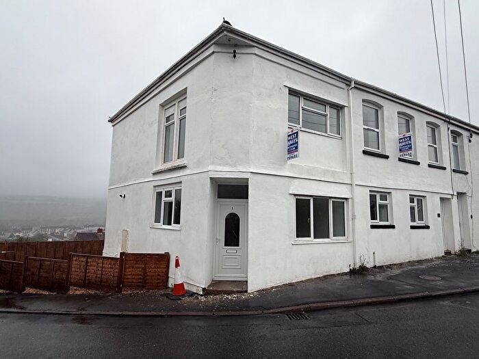 3 Bedroom Property To Rent In Myrtle Hill, Llanelli, SA15