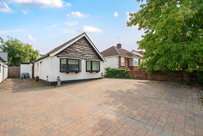 3 Bedroom Bungalow For Sale In Warenne Road, Fetcham, KT22
