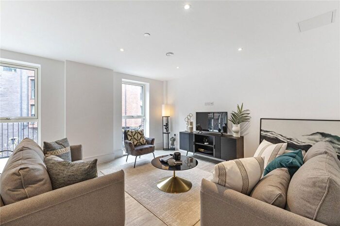 1 Bedroom Flat For Sale In B.. Mcarthur's Yard, Gas Ferry Road, Bristol, BS1