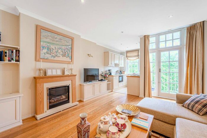 1 Bedroom Flat To Rent In Elm Tree Road, St John's Wood, London, NW8